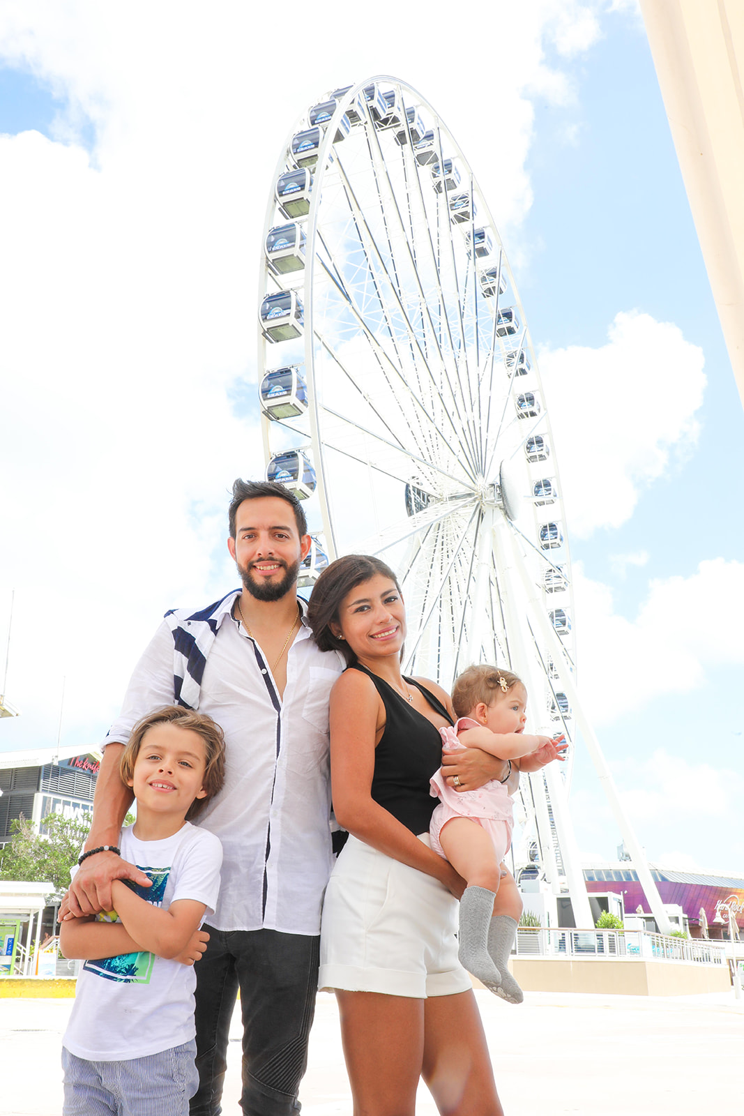 Skyviews Miami Observation Wheel family photographer kid portrait08